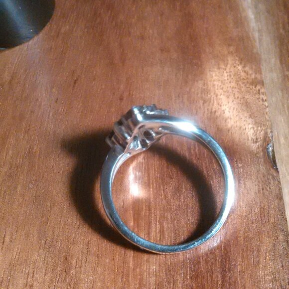 Mozambique Garnet Stainless Steel Ring (Size 7) - Picture 12 of 13